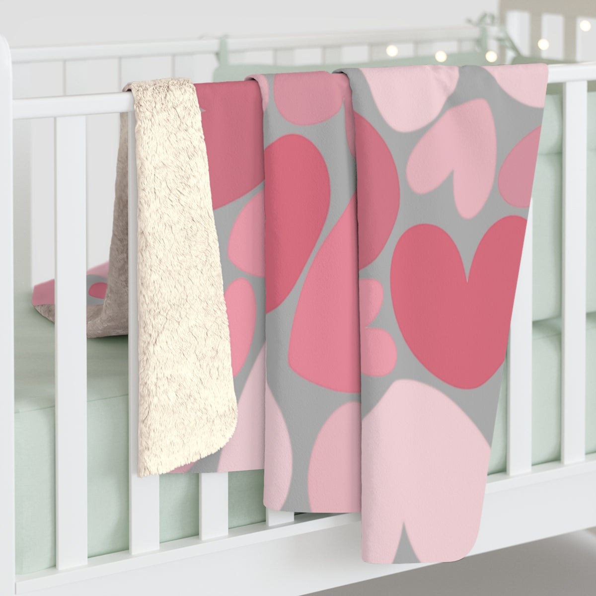 Heart Pattern Sherpa Blanket — Pink Valentine's Cozy Fleece Throw