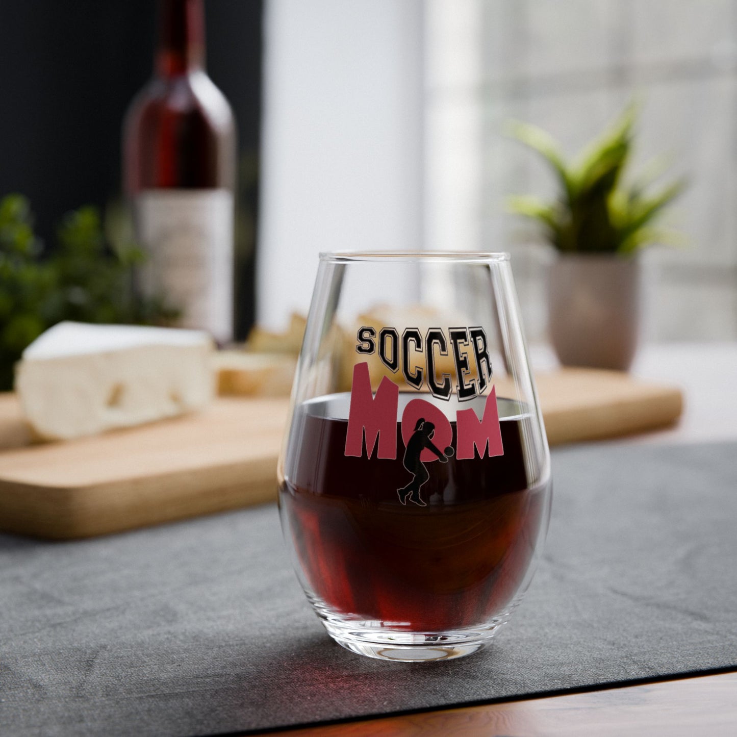 Soccer Mom Stemless Wine Glass – Team Mom Gift & Sports Drinkware