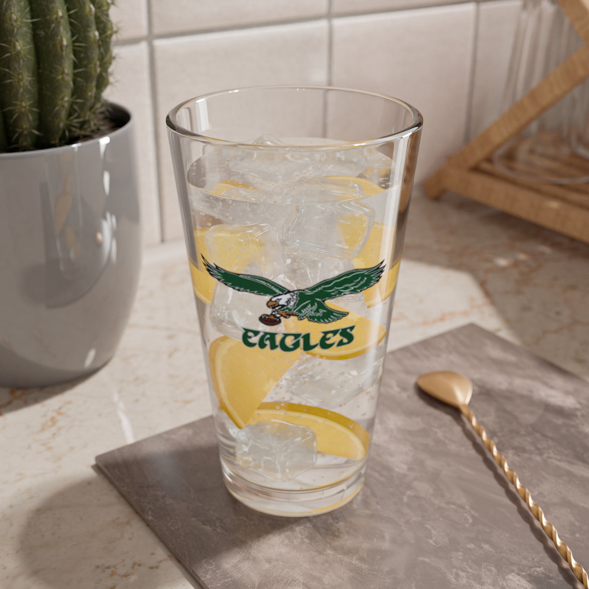 Vintage Philadelphia Eagles Pint Glass 16 oz | Retro Eagles Mixing Glass | NFL Barware | Philly Football Drinkware Gift | Fan Cave Decor