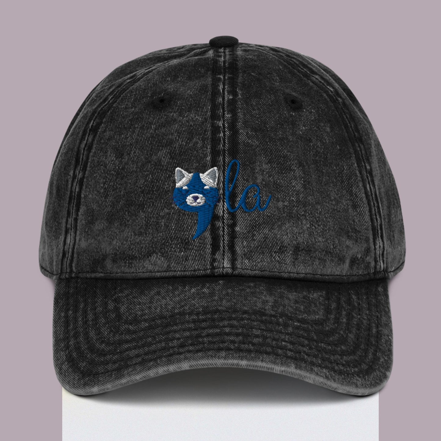 Comma la Cat Face Vintage Style Embroidered Ball Cap