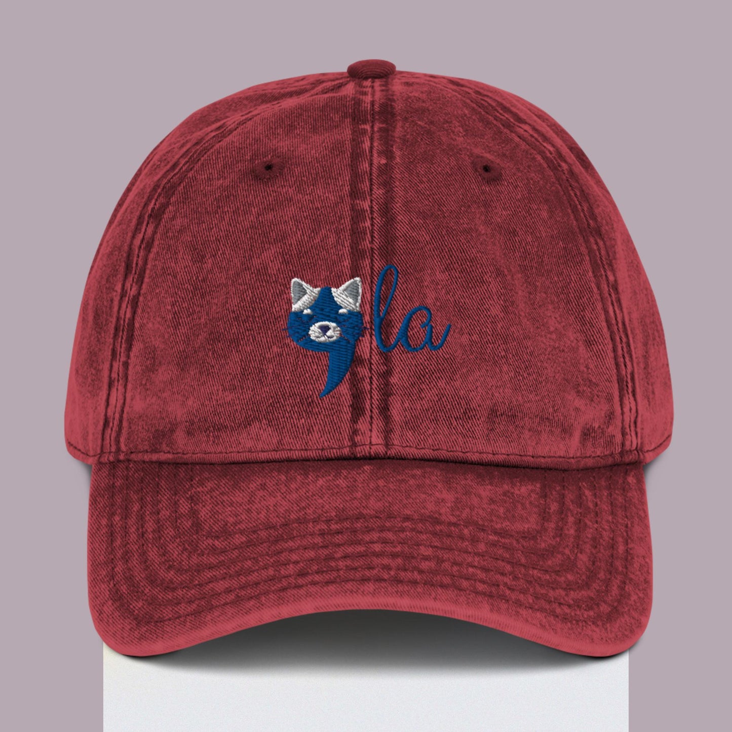 Comma la Cat Face Vintage Style Embroidered Ball Cap